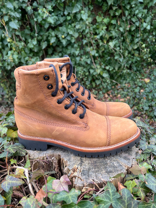 Dievier Captoe Boots in Tan Nubuck 8.5
