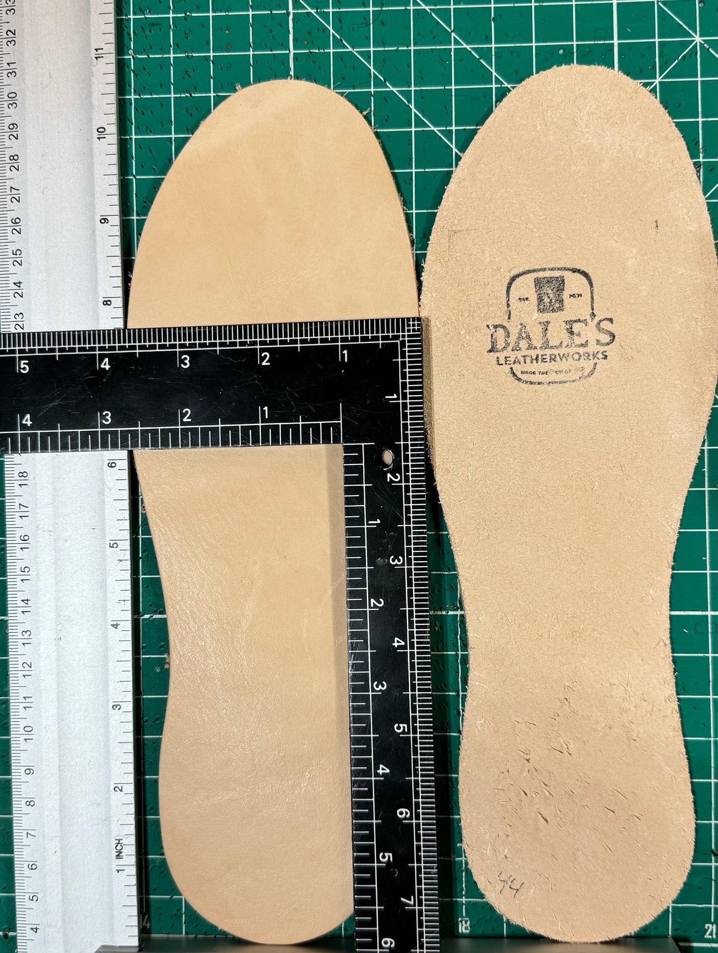 Natural Veg Tan Medium (10 oz) Insole