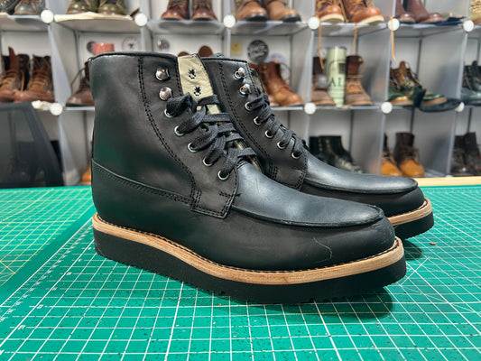 Dievier Nomad Boots in Black Crazy Horse 8.5D